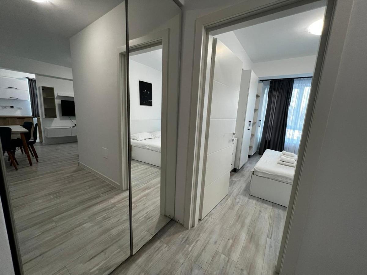 Urban Apartments And Studios - City Center Iasi Exterior photo